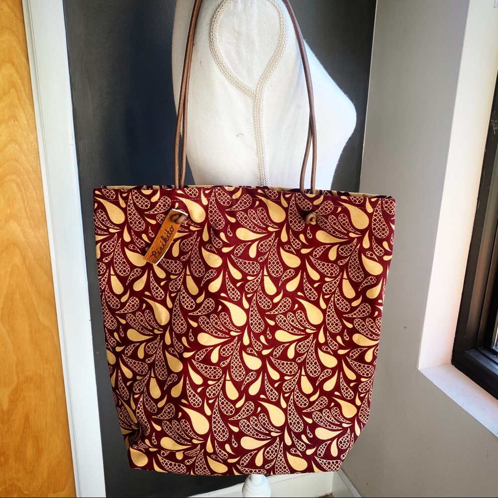 Pirikito Red/Tan Paisley Leaf Print Tote Bag